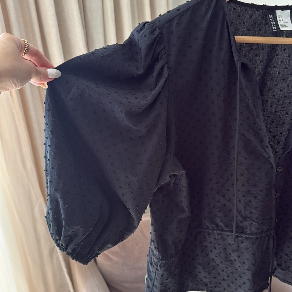 H&M Black Textured Blouse Size L - Picture 6 of 11